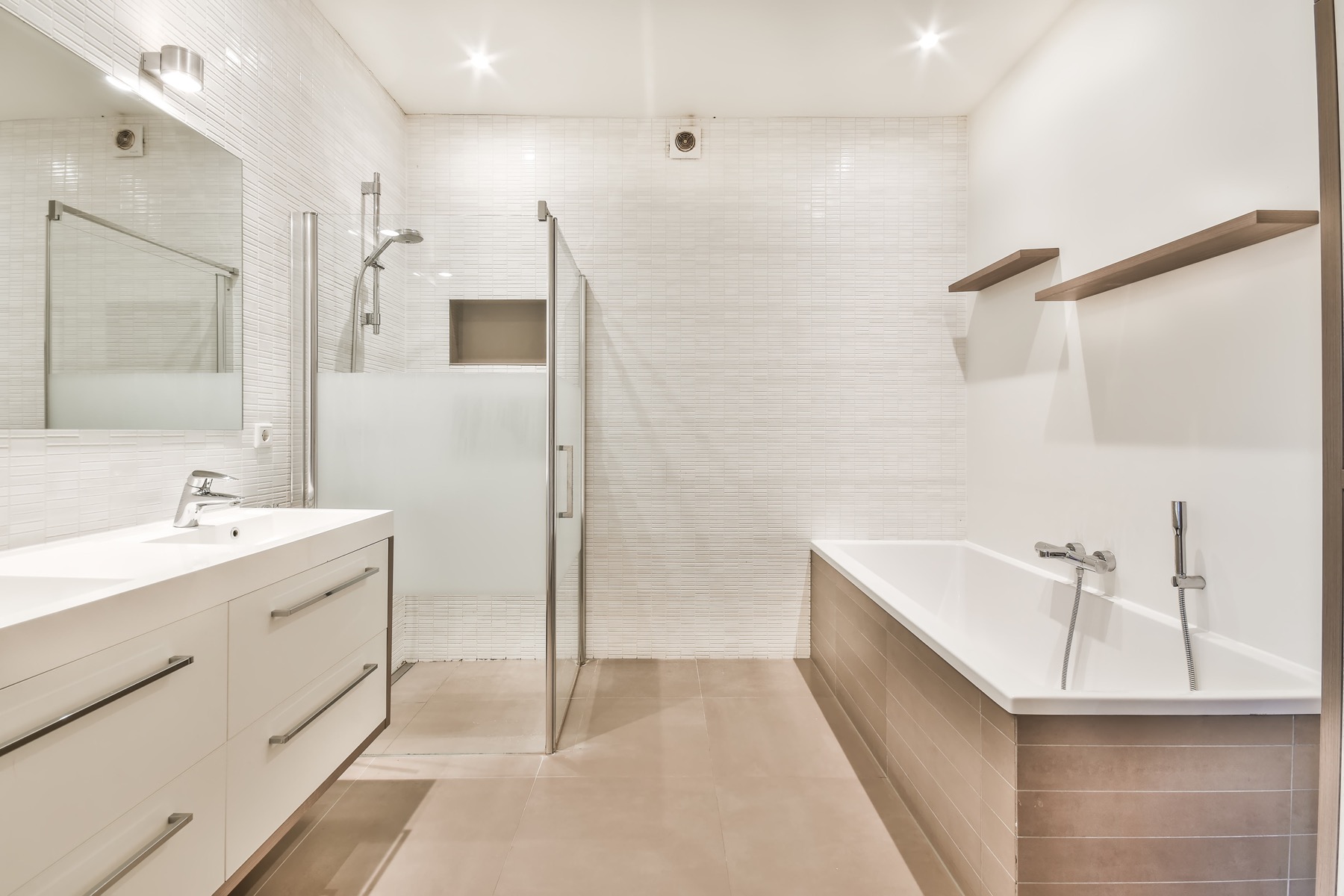 Bathrooms project gallery by Home Reframe